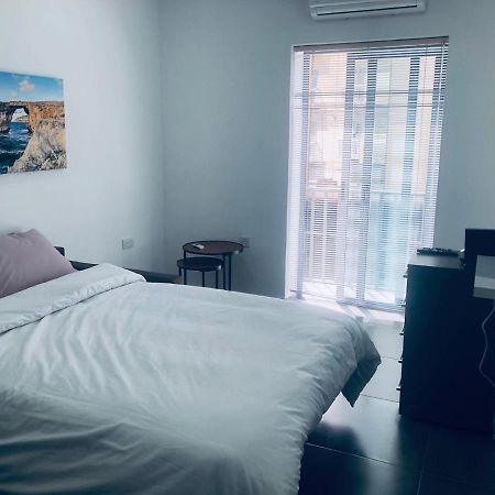 Апартаменты Modern Haven In Ta'Xbiex Ta Xbiex Экстерьер фото