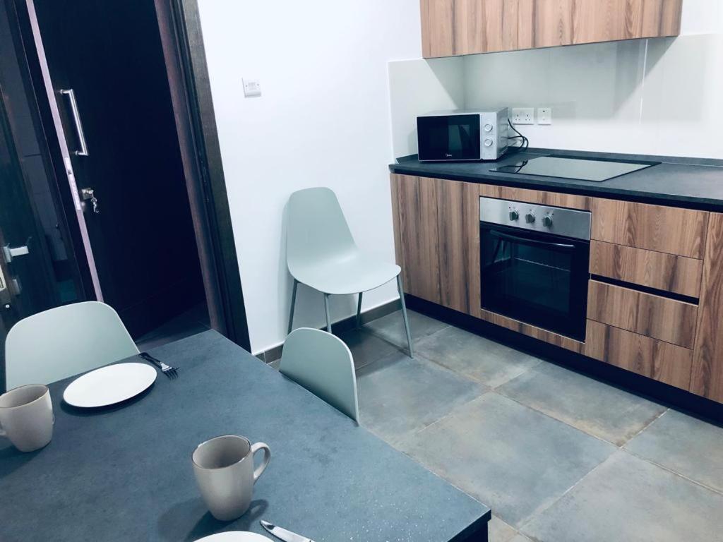 Апартаменты Modern Haven In Ta'Xbiex Ta Xbiex Экстерьер фото